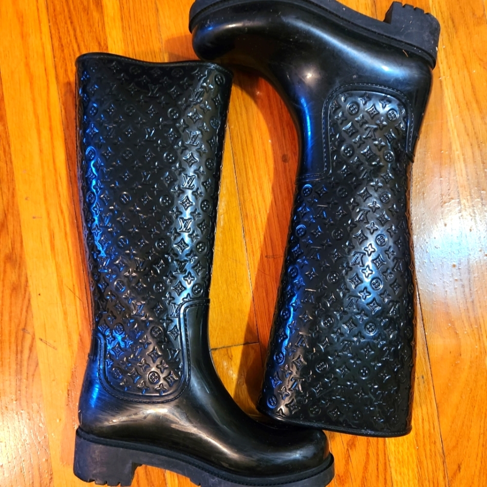 Louis Vuitton Rubber Embossed Monogram Splash Rain Boots
